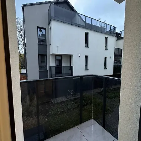 Double Twin #4 With Private Bathroom *