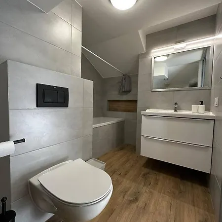 Double Twin #4 With Private Bathroom